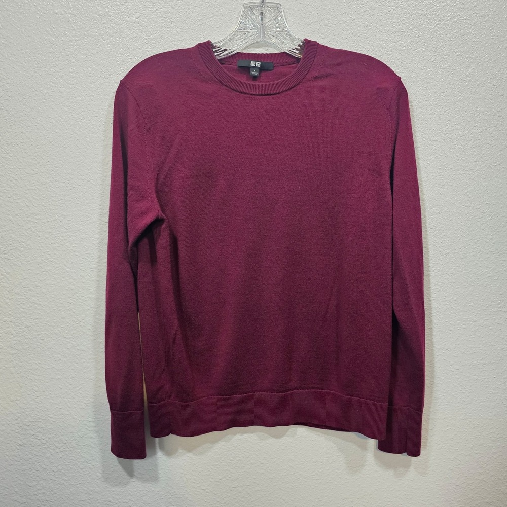 Uniqlo Men's Maroon Sweater Size Large